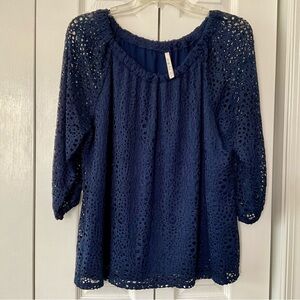 LEO&NICOLE Women's Crochet Navy Lace Scoop Neck Overlay 3/4 Sleeve Blouse Large